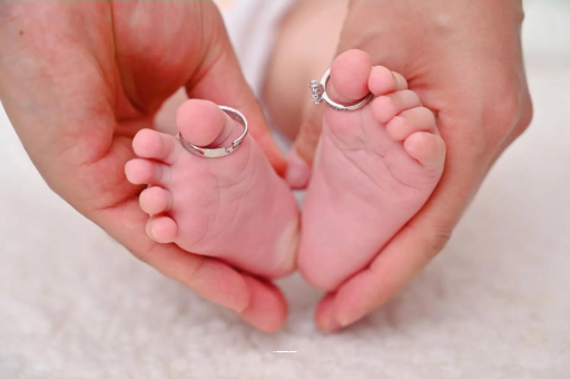 广西怀孕肚子一边高一边低 广西怀孕肚子一边高一边低